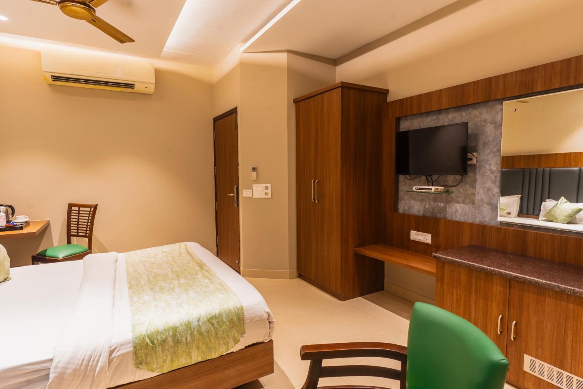 Hotel Amritsar International 2 Min Walk From Amritsar Bus Stand Luaran gambar