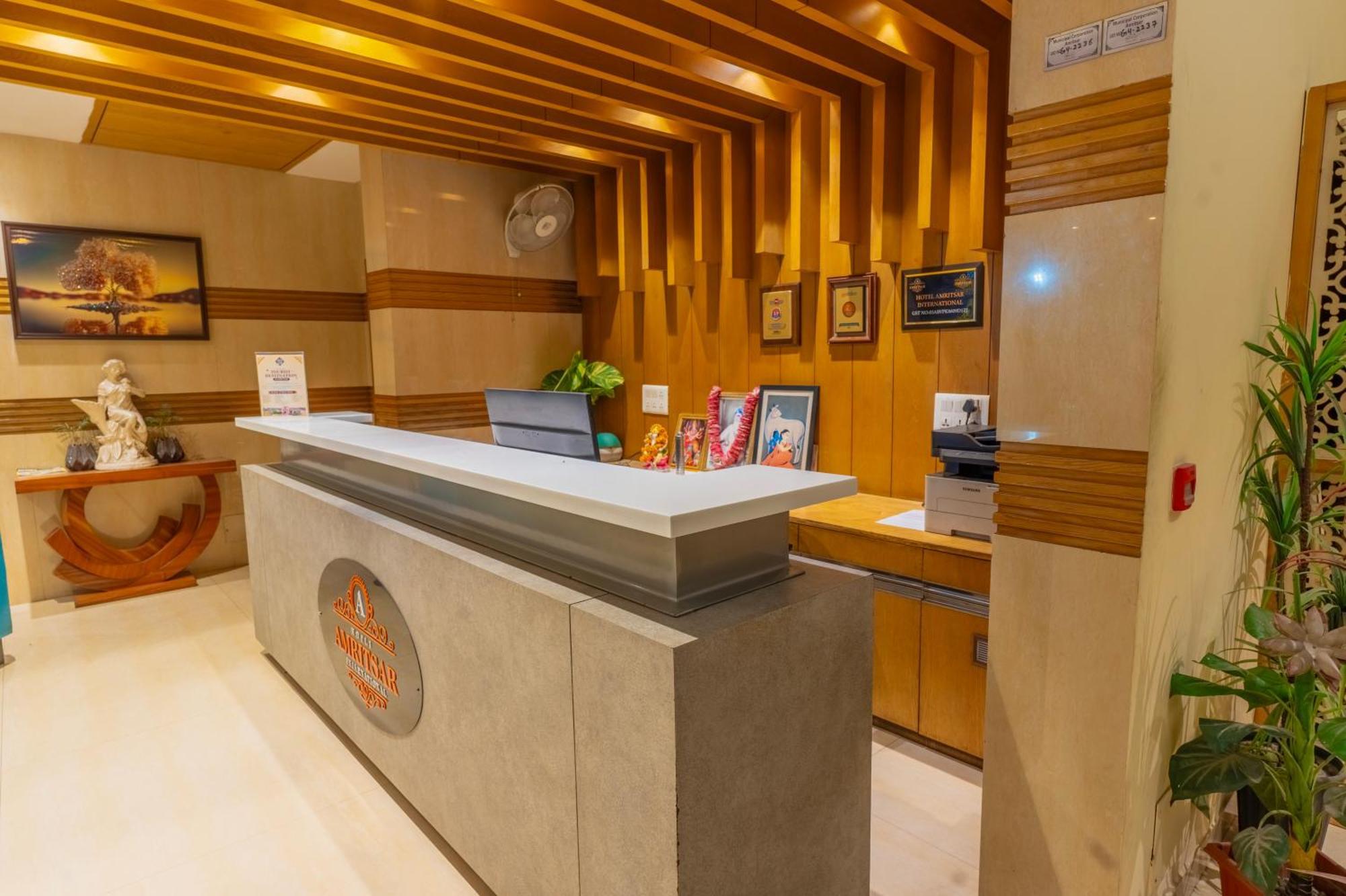 Hotel Amritsar International 2 Min Walk From Amritsar Bus Stand Luaran gambar