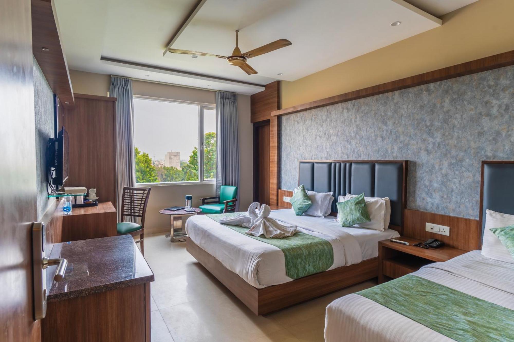 Hotel Amritsar International 2 Min Walk From Amritsar Bus Stand Luaran gambar