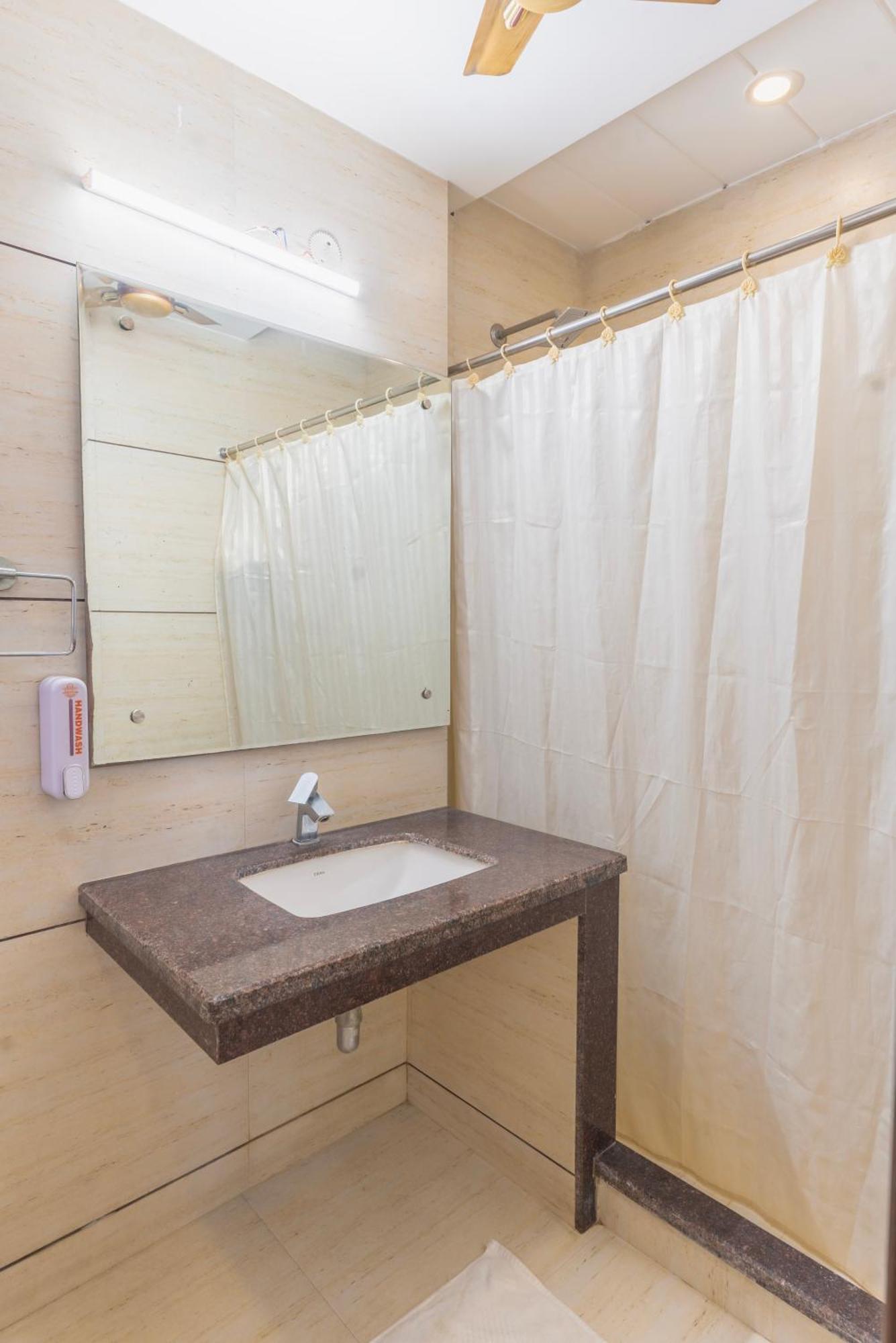 Hotel Amritsar International 2 Min Walk From Amritsar Bus Stand Luaran gambar