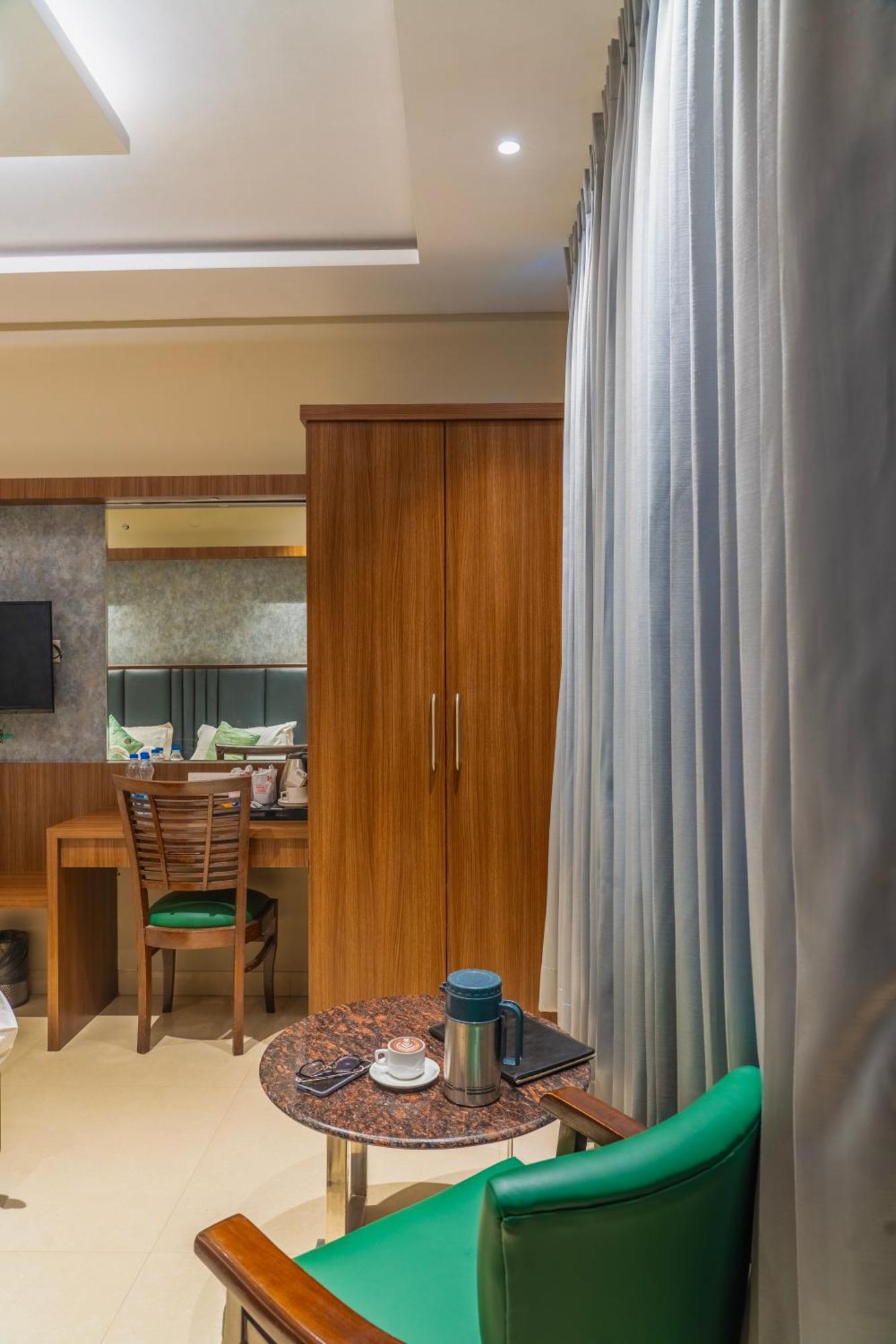 Hotel Amritsar International 2 Min Walk From Amritsar Bus Stand Luaran gambar